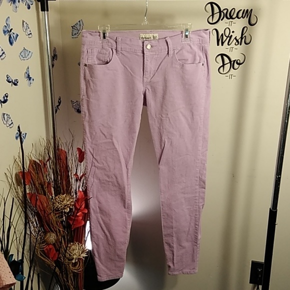 Old Navy Denim - Woman's Old Navy Jean's